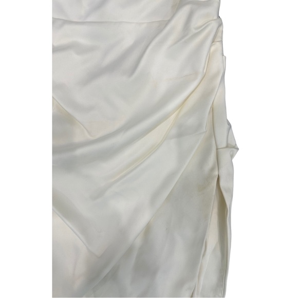 House of CB - FLORA IVORY SATIN CORSET DRESS Midi - Picture 14 of 15